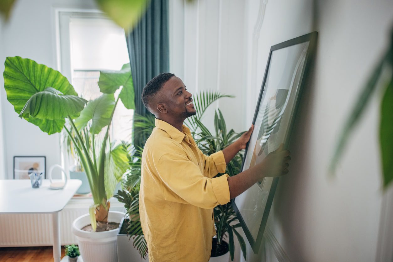 How To Hang Your Framed Pictures
